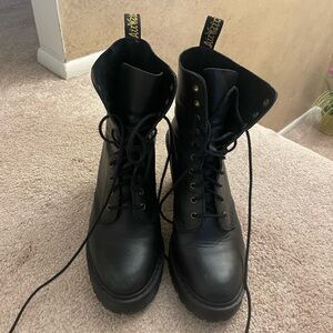 Dr. Martens Kendra heeled boots in Black